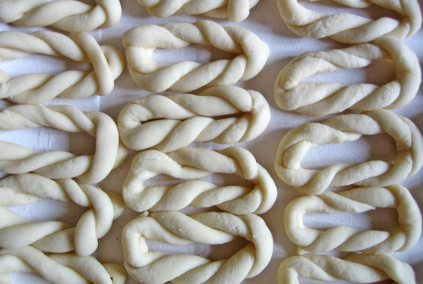 Di fugzu from Pistoia, Italia - Lorighittas sardi, CC BY 2.0, https://commons.wikimedia.org/w/index.php?curid=85707483