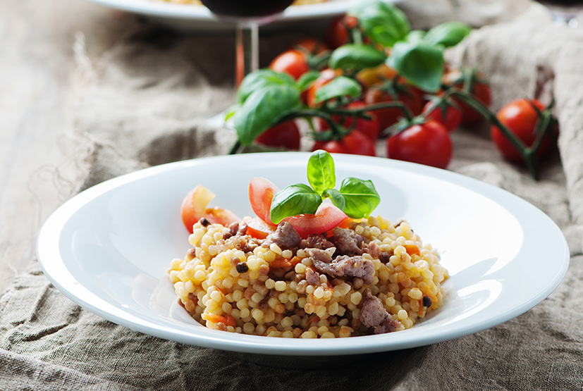 Fregola con la salsiccia, pasta tipica della Sardegna